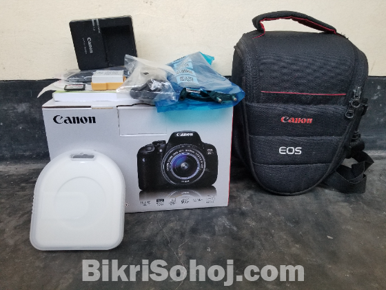 Canon 700d with EFS 55-250mm IS ii lens for sell